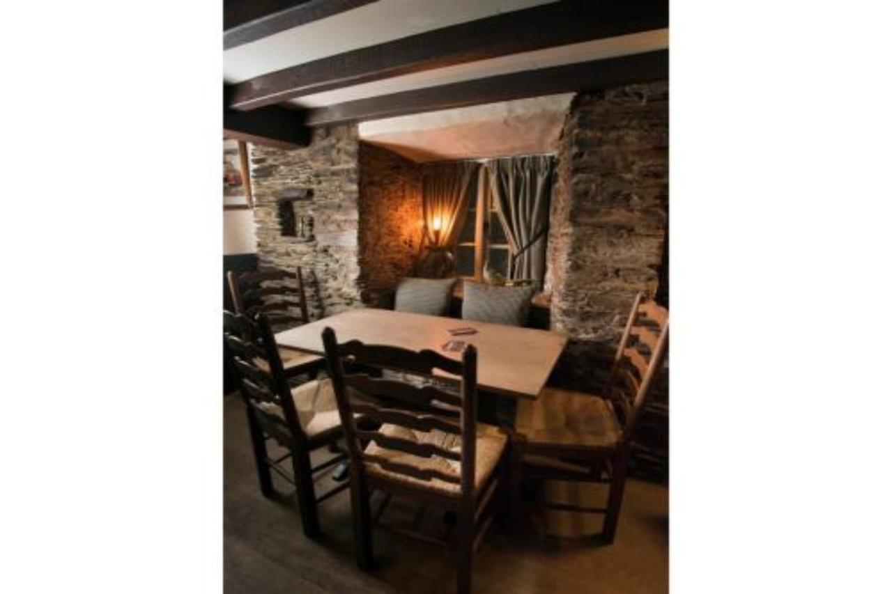 The Dolphin Inn Kingsbridge  Exterior photo