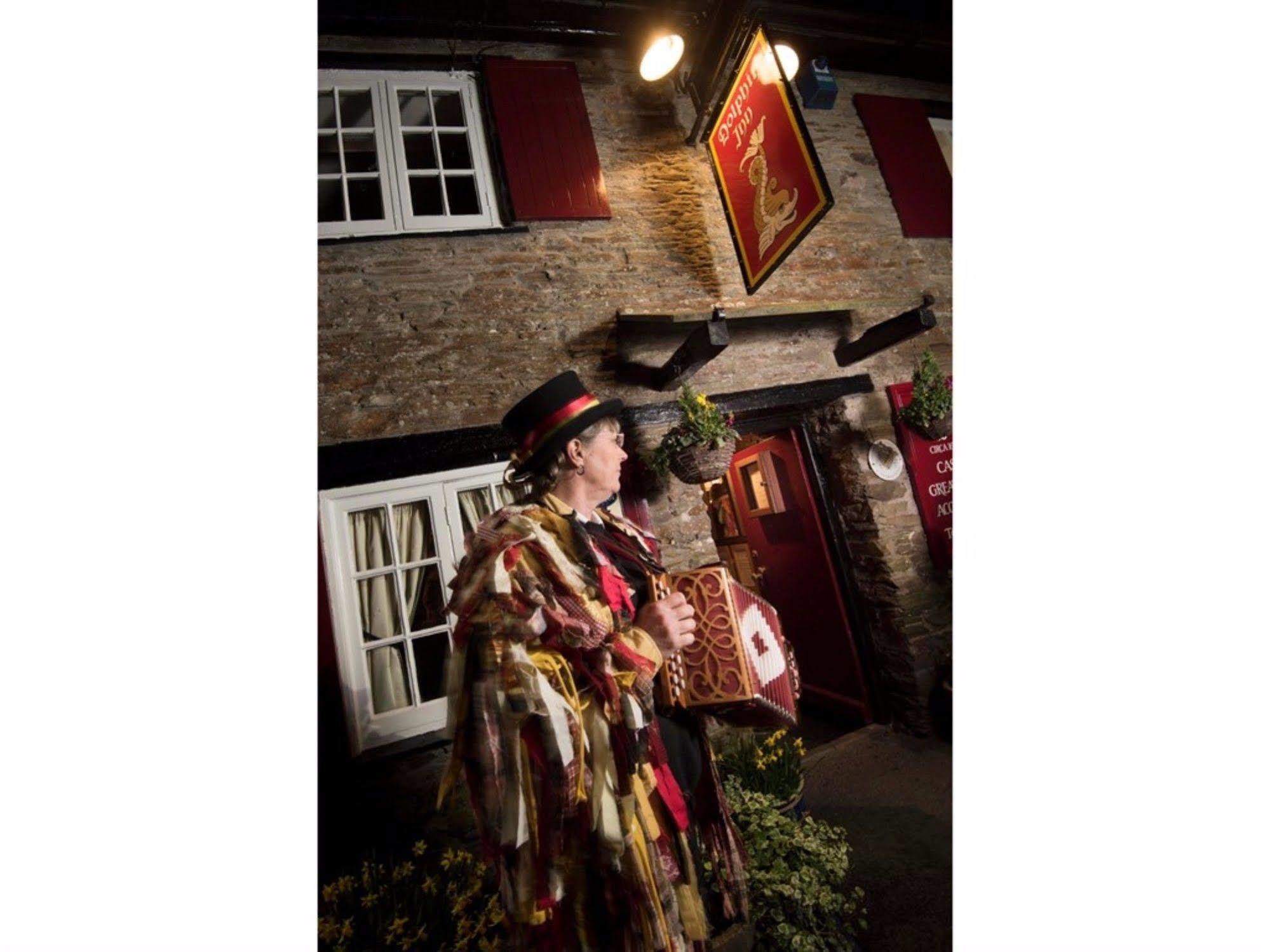 The Dolphin Inn Kingsbridge  Exterior photo